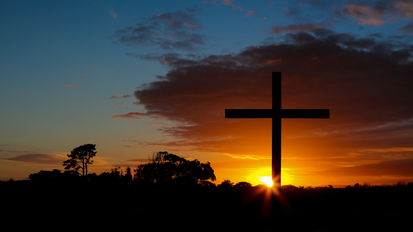 Reflexão de Jose Eduardo De Oliveira e Silva sobre o latim na unidade da Igreja: uma tradição viva que expressa comunhão e beleza litúrgica.
