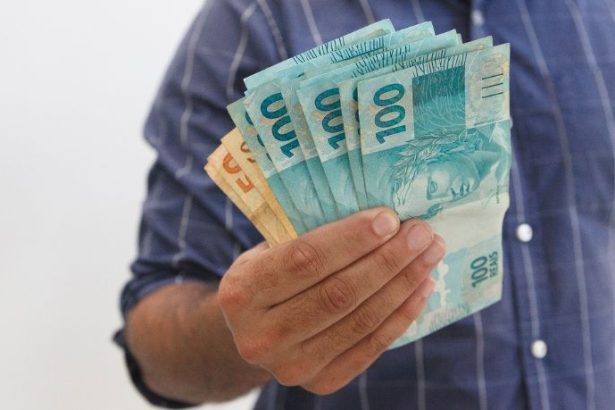 Mega-Sena 2990: prêmio milionário reacende debate sobre sorte, planejamento e impacto na economia